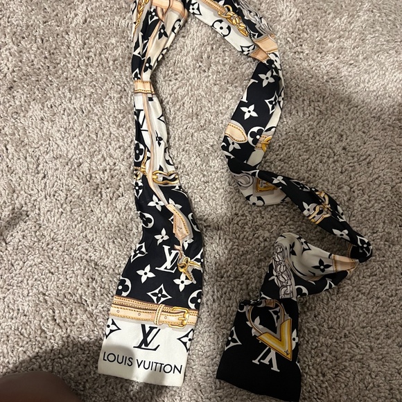 Louis Vuitton Monogram Confidential Bandeau - Picture 2 of 3